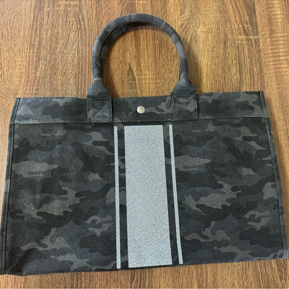 Koala Kanvas Large Camo Travel Overnight Tote Bag